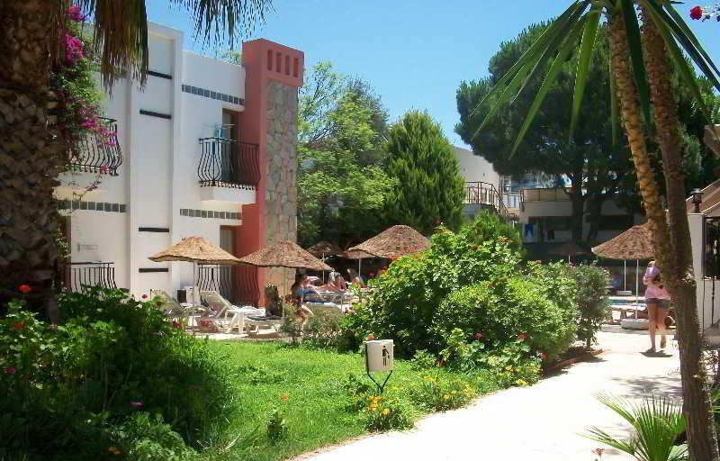 Kriss Otel Ortakent Εξωτερικό φωτογραφία