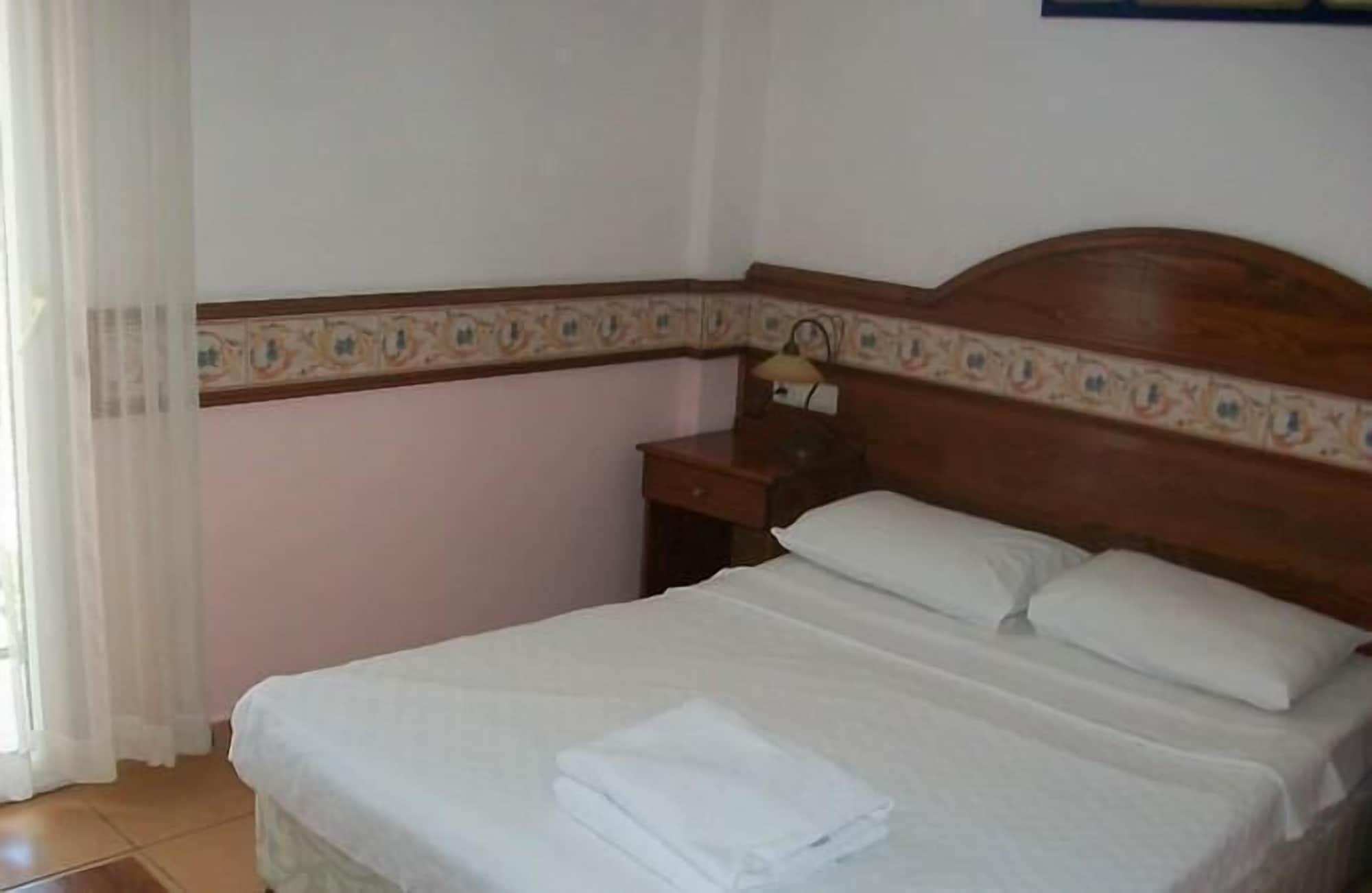 Kriss Otel Ortakent Εξωτερικό φωτογραφία