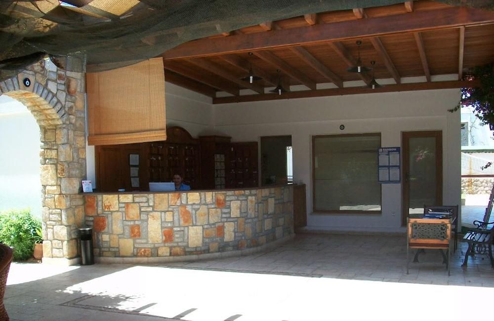 Kriss Otel Ortakent Εξωτερικό φωτογραφία