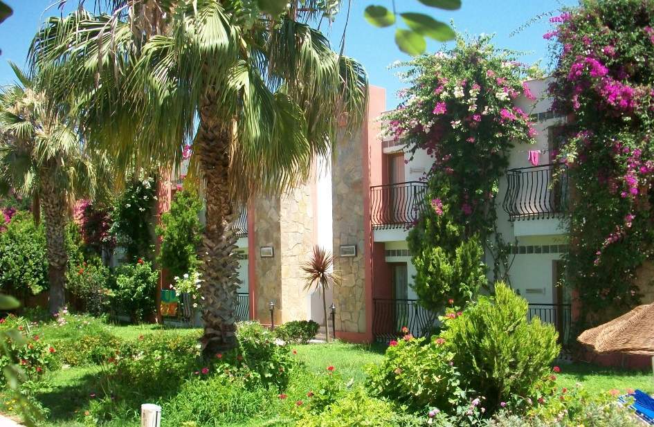 Kriss Otel Ortakent Εξωτερικό φωτογραφία
