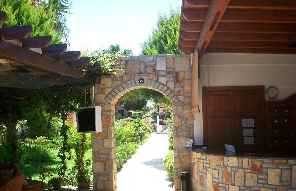 Kriss Otel Ortakent Εξωτερικό φωτογραφία