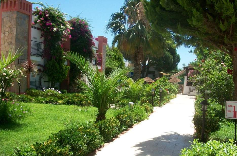 Kriss Otel Ortakent Εξωτερικό φωτογραφία
